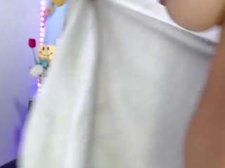 Yasmine live webcam show