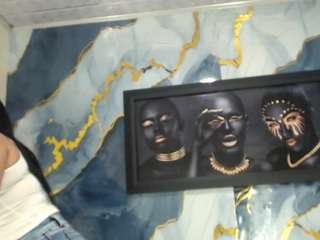 Yasmine live webcam show