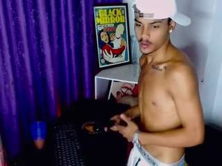 angel-foxxx Sex Cam Show