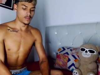 angel-foxxx live webcam show