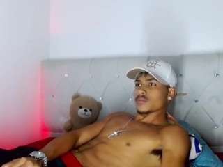 angel-foxxx live webcam show