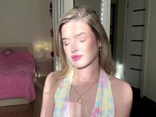 le modèle lennieroggensack est en webcam porno dans un show sur le site camsoda, il possède les tags suivants: anal,athletic,big tits,blonde hair,blowjob,brown eyes,cum in pussy,erotic dance,fingering,full nudity,no drinking,orgasm,hd