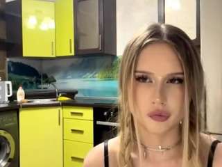 lioraroux live webcam show