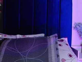 Lucy-wish1 live webcam show