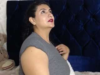 samymore14 live cam on CamSoda