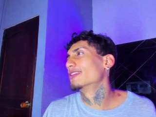strikeandsweet live webcam show