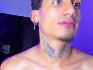 strikeandsweet live webcam show