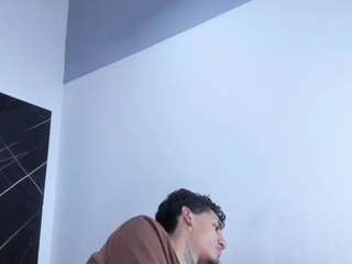 StrikeandSweet live webcam show
