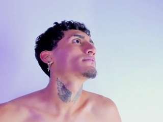 StrikeandSweet live webcam show