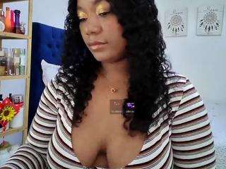 AvaJones33
