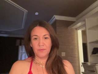 le modèle beckmaster248 est en webcam porno dans un show sur le site camsoda, il possède les tags suivants: bdsm,pov,massage,mature,middle aged,milf,normal,petite,roleplay,lingerie,sexting,shower,smoking,snapchat,spank,submissive,tattoos,lush,latina,bedroom