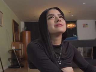 emilyy05 Sex Cam Show