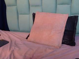 emilyy05 live webcam show