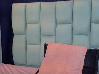 emilyy05 live webcam show
