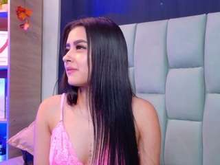 Emilyy05 live webcam show