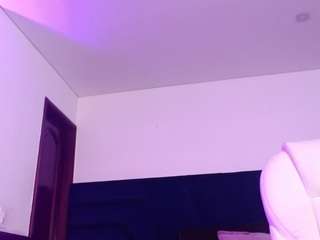 Emilyy05 live webcam show