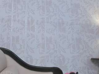 Emilyy05 live cam preview