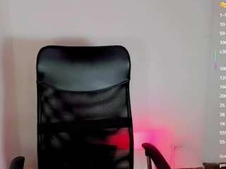 iamarii live cam preview