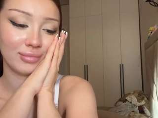 Lusy live webcam show