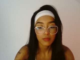 lunnavelour live webcam show