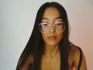 lunnavelour live webcam show