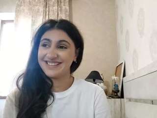 MaxineMcnayr live webcam show