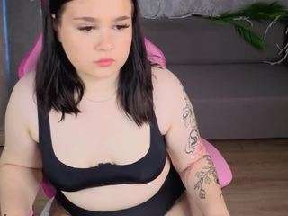 michellehost