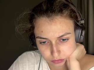 Lia live webcam show