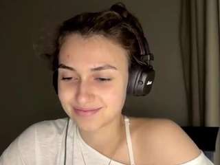 Lia live webcam show