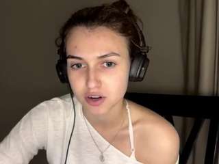 Lia live webcam show