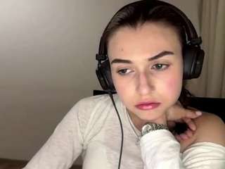 Lia live webcam show