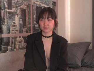 Yui live webcam show