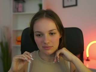 HAdeGigi18