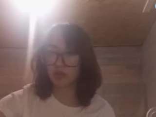 Live cam show with Olivia