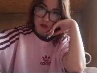 Live cam show with Olivia