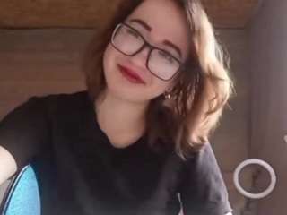 Live cam show with Olivia