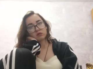 mimidugal live webcam show
