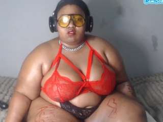 ThickAssMamie26