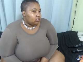 thickassmamie26