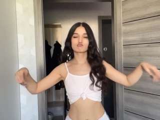 tonifavuzzi Sex Cam Show