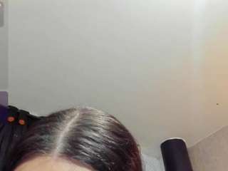 almaazgi live webcam show