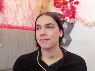 almaazgi live webcam show