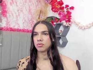 almaazgi live webcam show