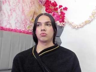 almaazgi live webcam show