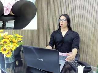 almaazgi live webcam show