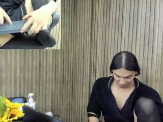 almaazgi live webcam show