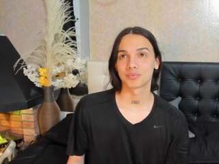 AlmaazGi live cam preview