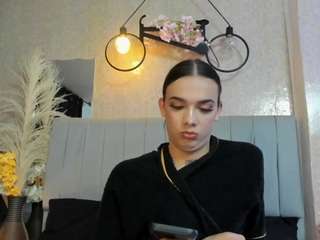 AlmaazGi live cam preview