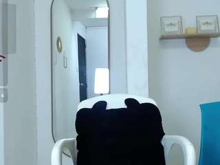dark-dreams live webcam show