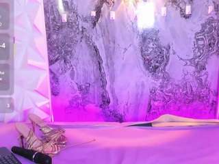 Live cam show with Playful-Violet